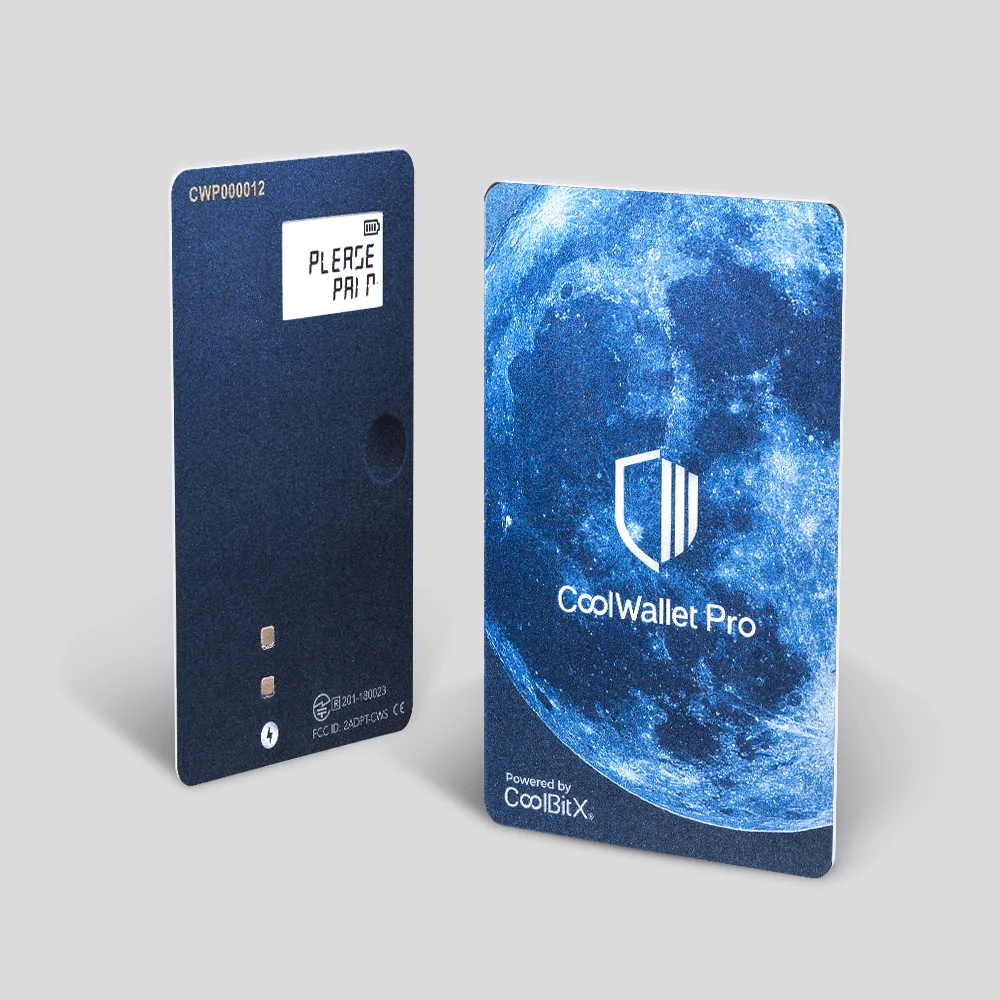 CoolWallet Pro lifestyle shot